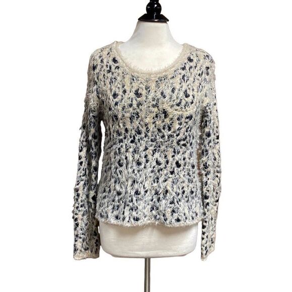 XOXO Cheetah Print Eyelash Sweater Size Medium - Picture 1 of 7